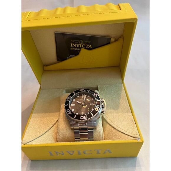 Invicta Pro Diver Model Men's Watch Quartz NWT - Picture 8 of 8